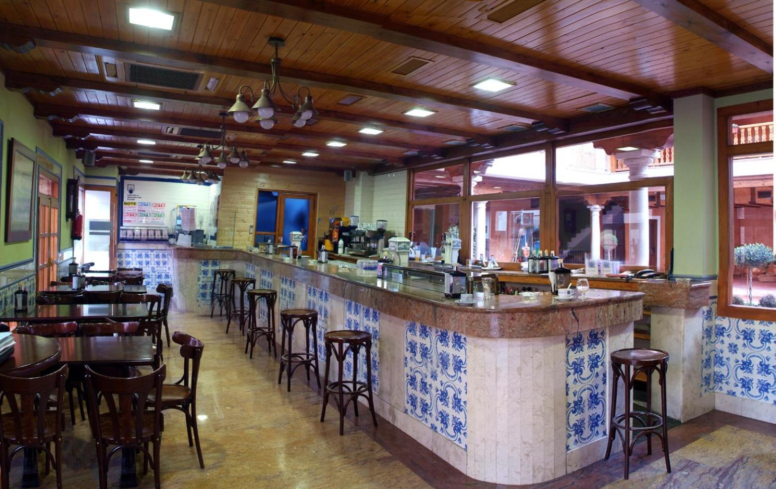 Hotel Menano Manzanares Extérieur photo